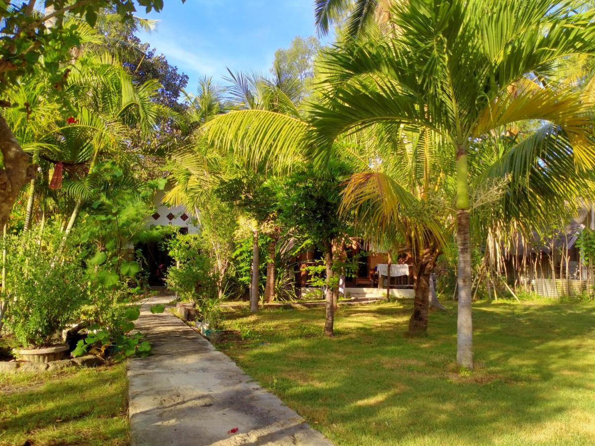 Tunai Cottages Гили-Мено Экстерьер фото